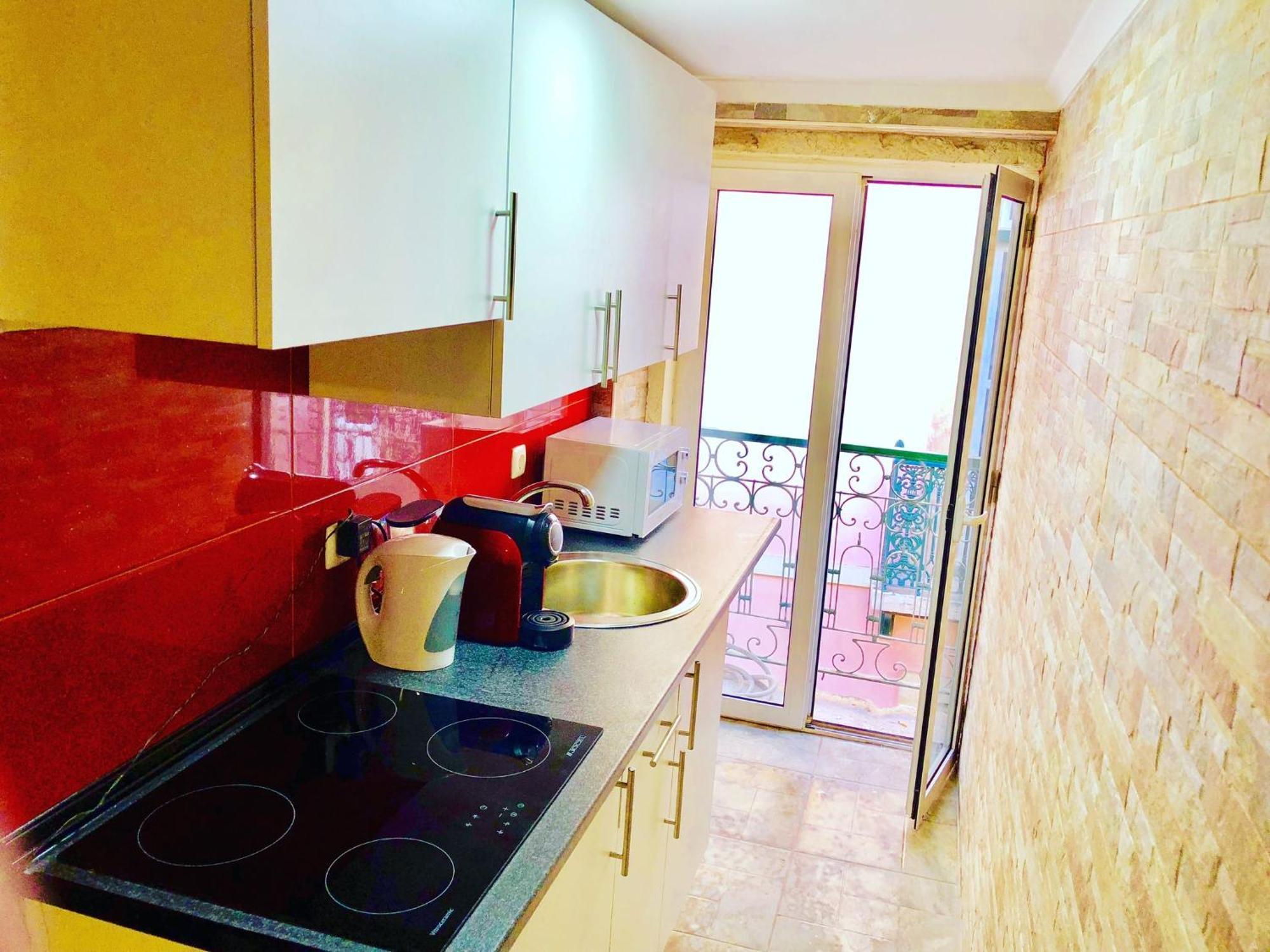 5lisbon Private Bedroom With A View